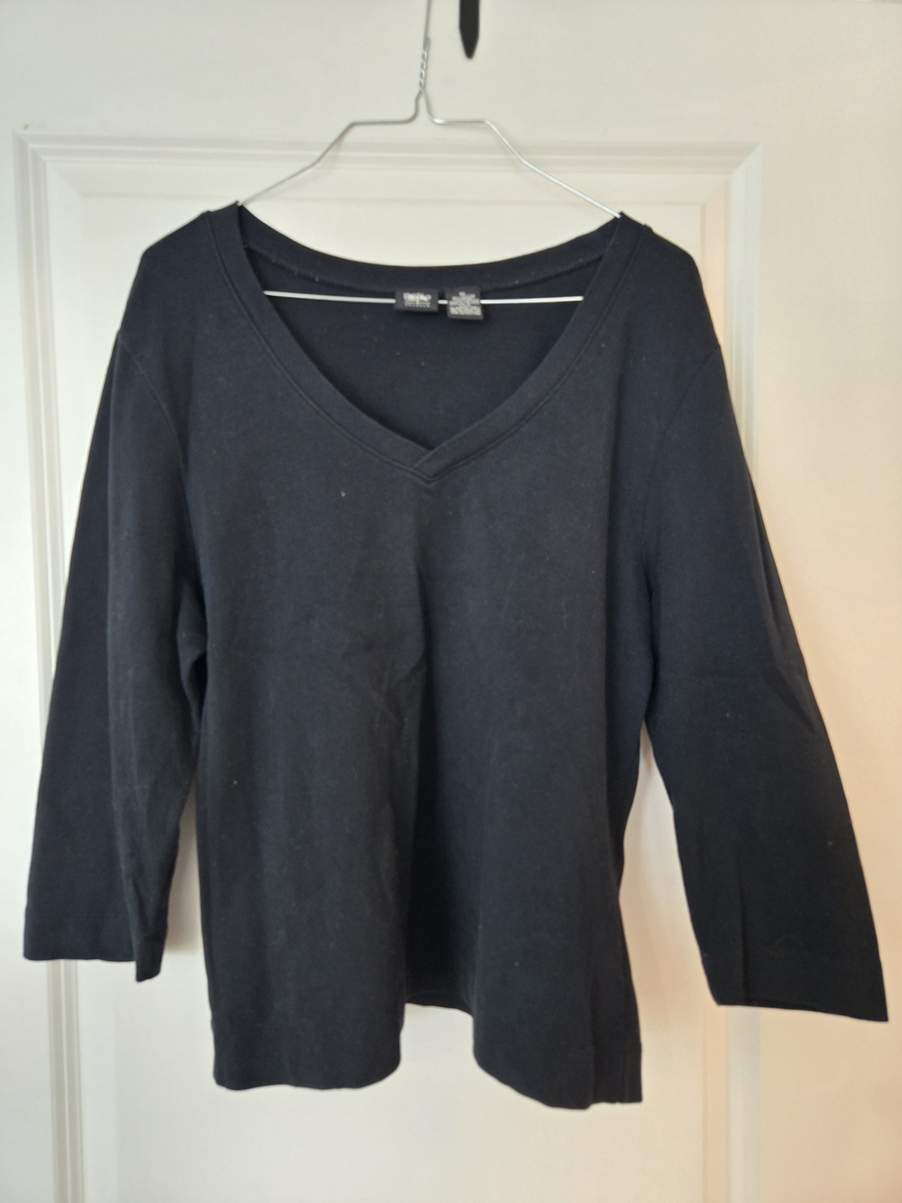Mossimo Supply Co. Black V-Neck Long Sleeve Tee
